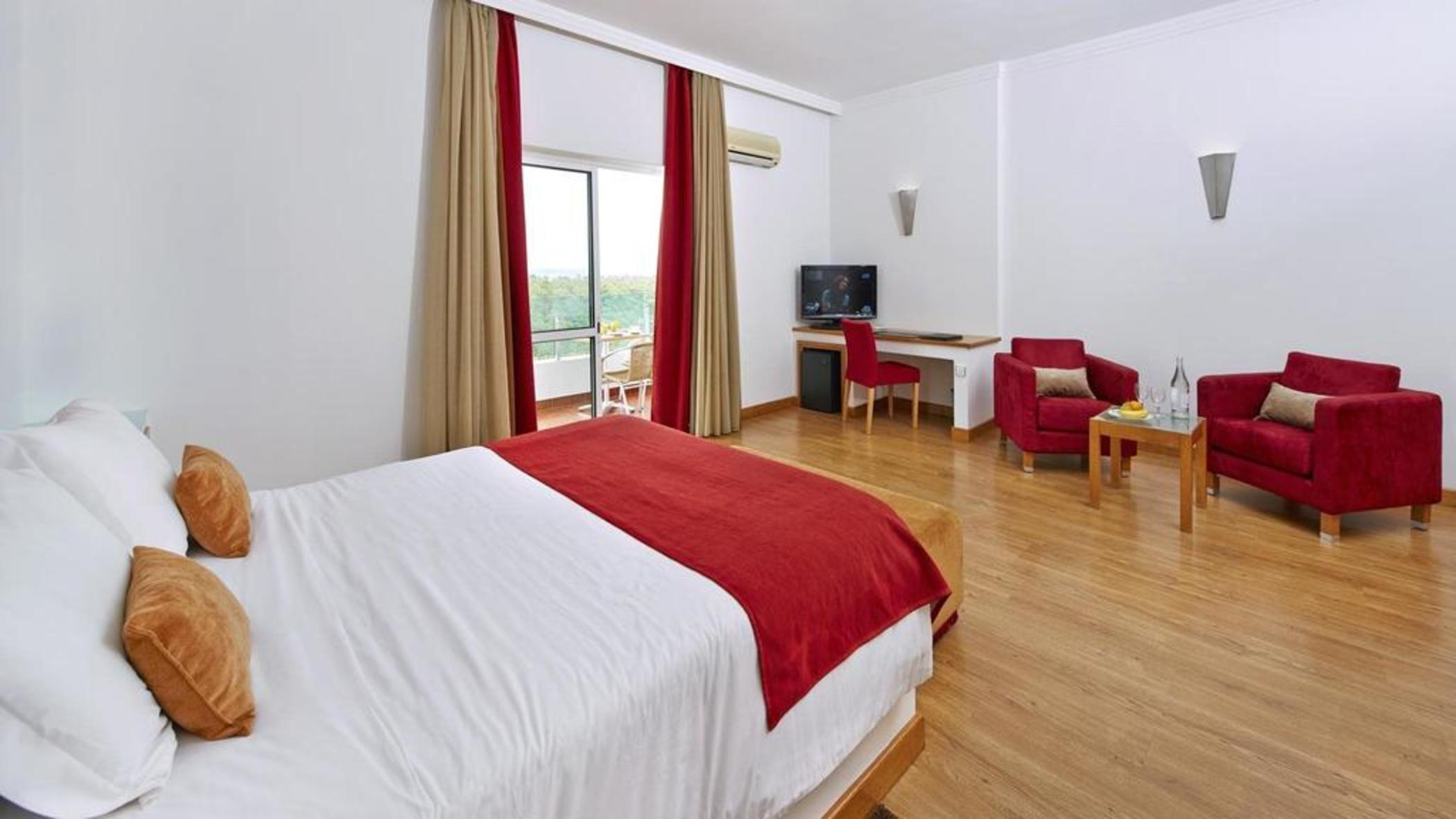 Alcazar Hotel&SPA Monte Gordo Esterno foto